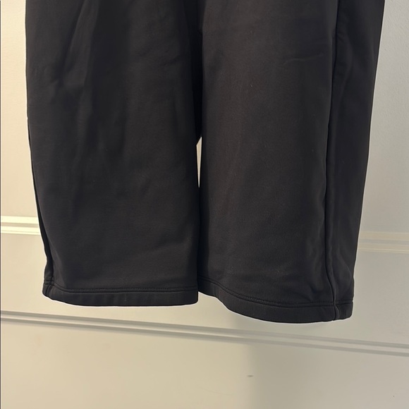 Babaton Contour  Black V-Neck Sleeveless Romper - Picture 4 of 10